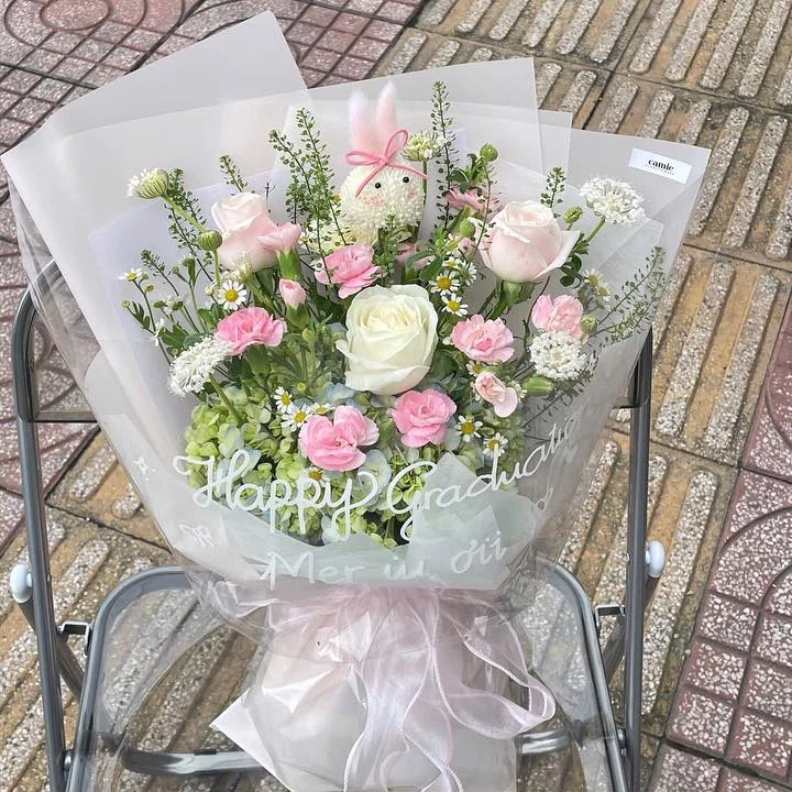Tốt Nghiệp Hồng Phấn Thỏ Tai Hồng