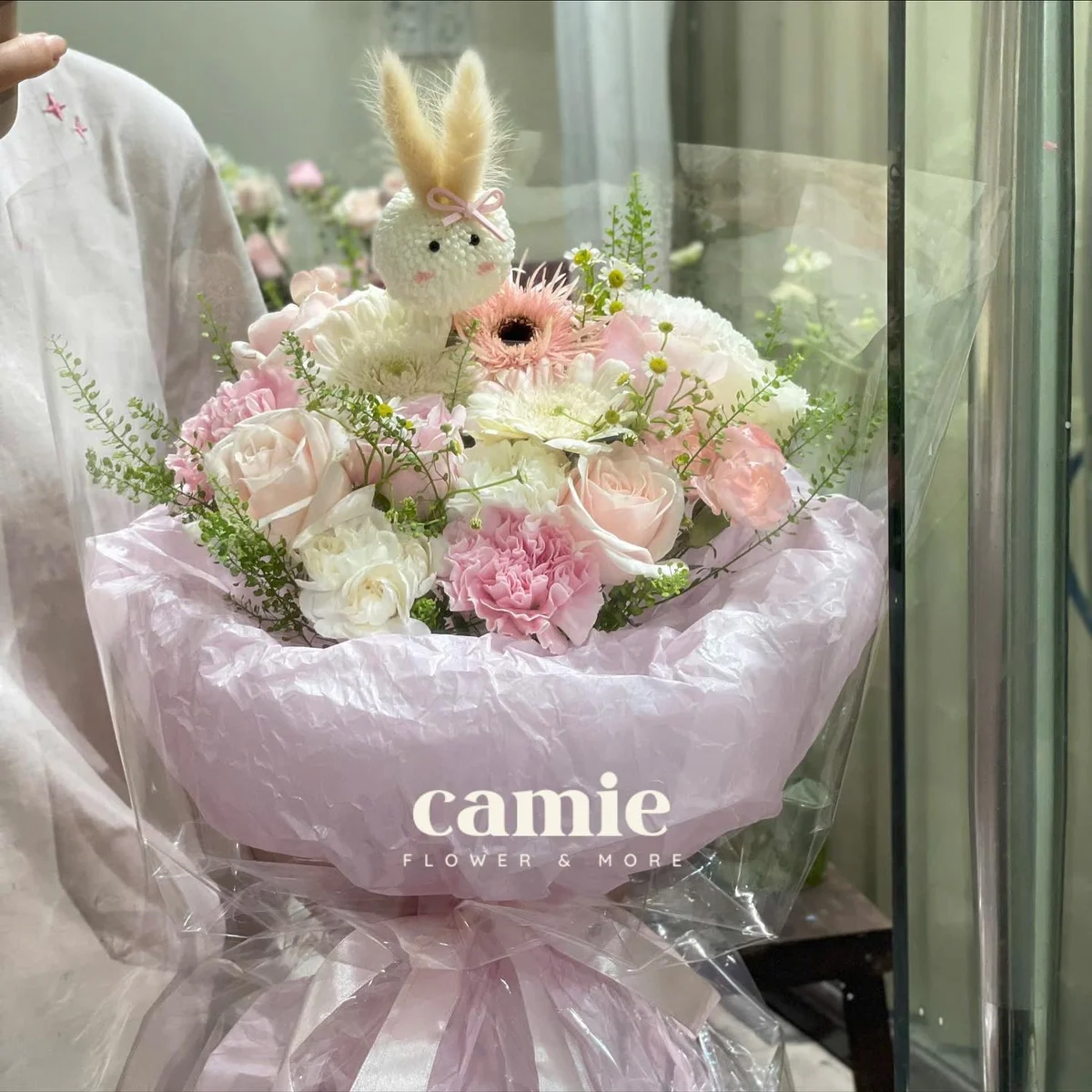 Thỏ Nhỏ Trong Vườn Pastel